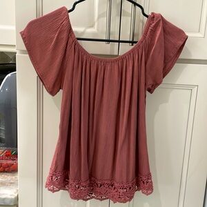 Cute flutter sleeve dusty, rose top